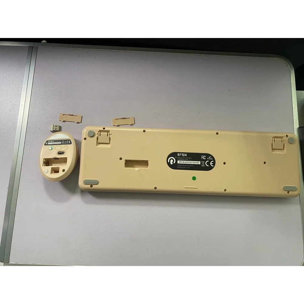 N/A beige rf104